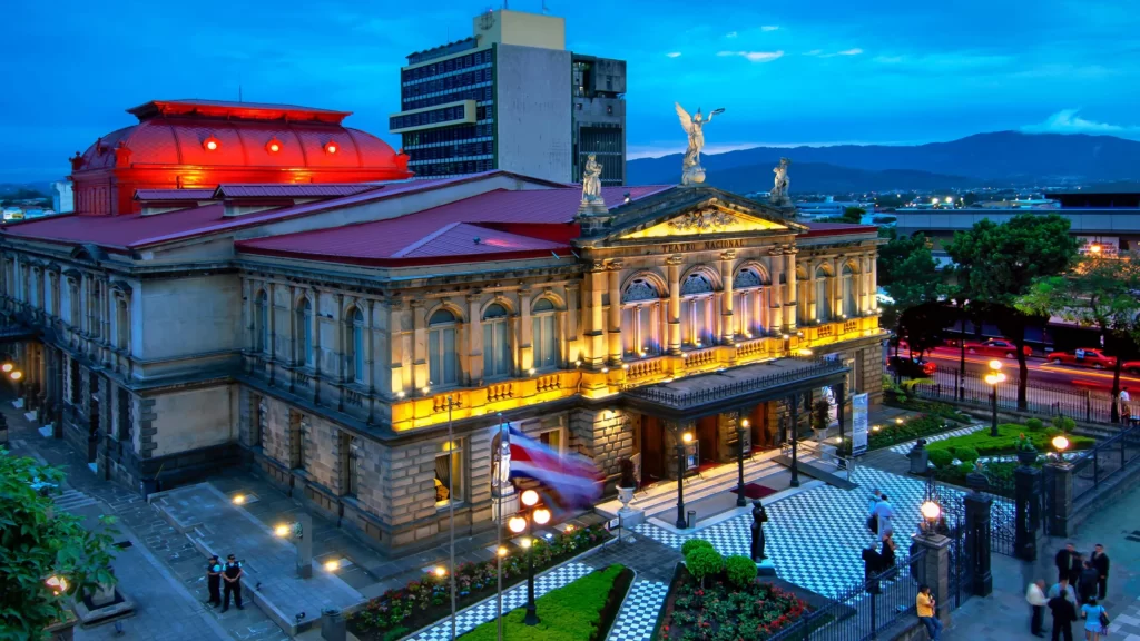 Luxury Costa Rica Experiences 2025