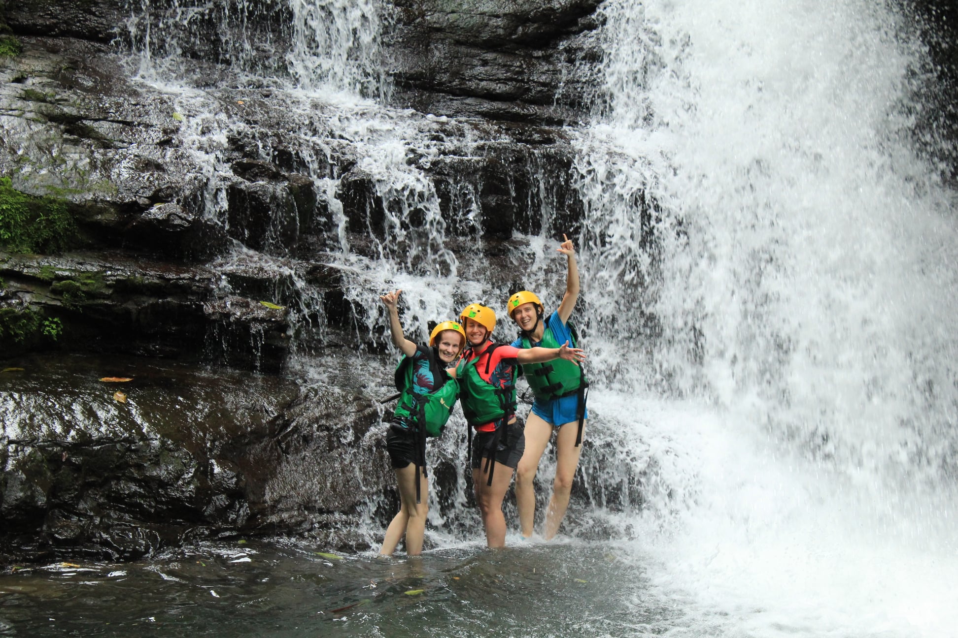 Family friendly Costa Rica vacation – safe beaches, lush rainforest, and wildlife tours for all ages