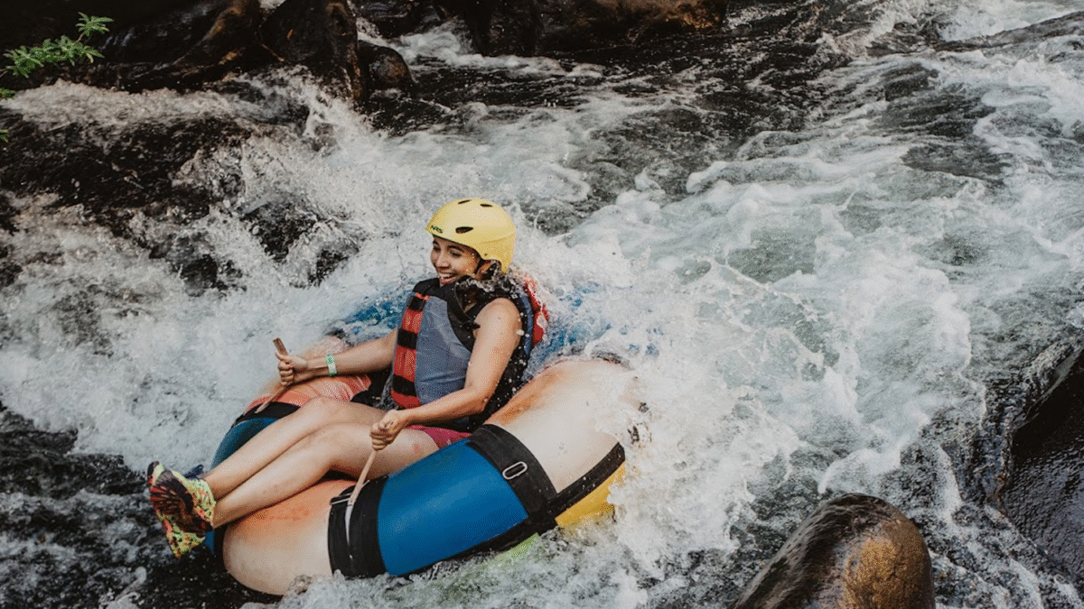 Best Family Tours in Costa Rica 2025 | Family-Friendly Vacation Packages