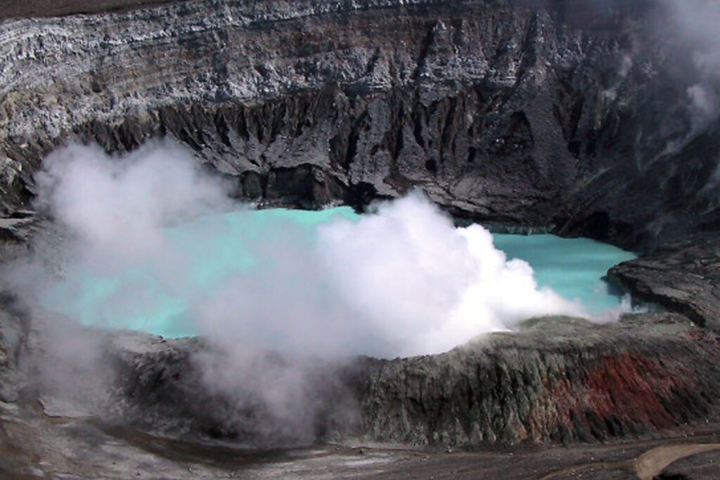 Poás Volcano National Park